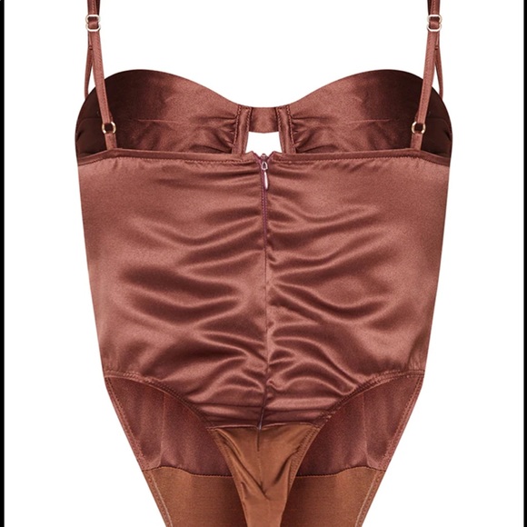 PRETTY LITTLE THING Shape Chocolate Brown Bodysuit - Picture 3 of 4